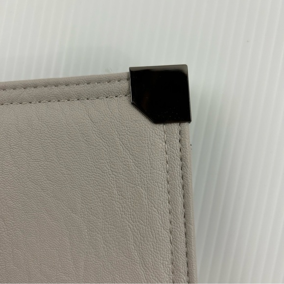 503. Jessica Simpson Gray Wallet - Picture 3 of 14